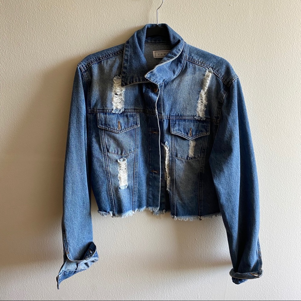 Cropped denim jacket